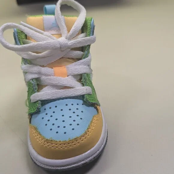 Jordan 1 MID SE (TD) 4C Shoes